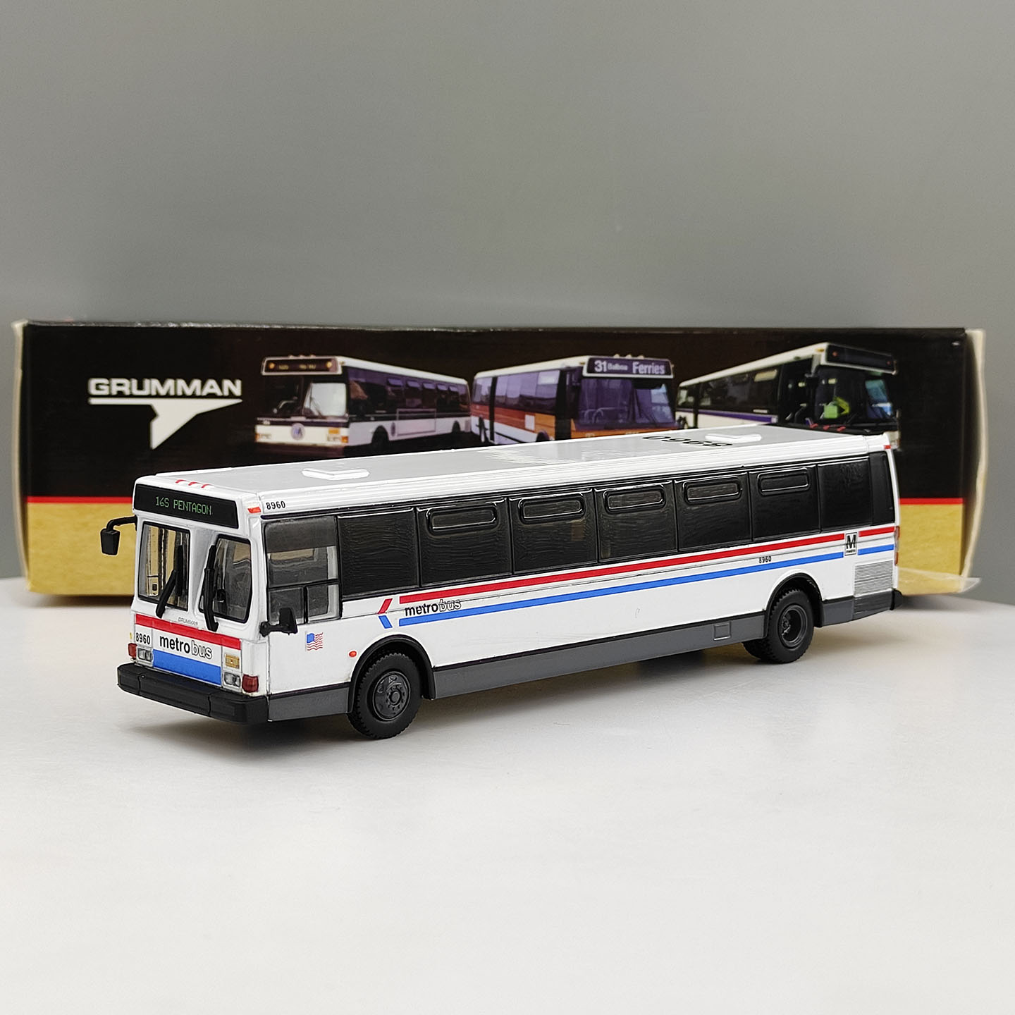 Vintage Collection - Diecast IR 1:87 schaal vintage bus,