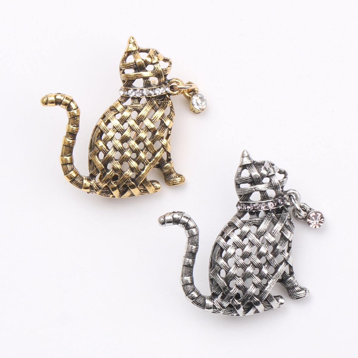 Sierlijke geweven kattenbroche - Collectible Vintage Brooches recensie en prijs