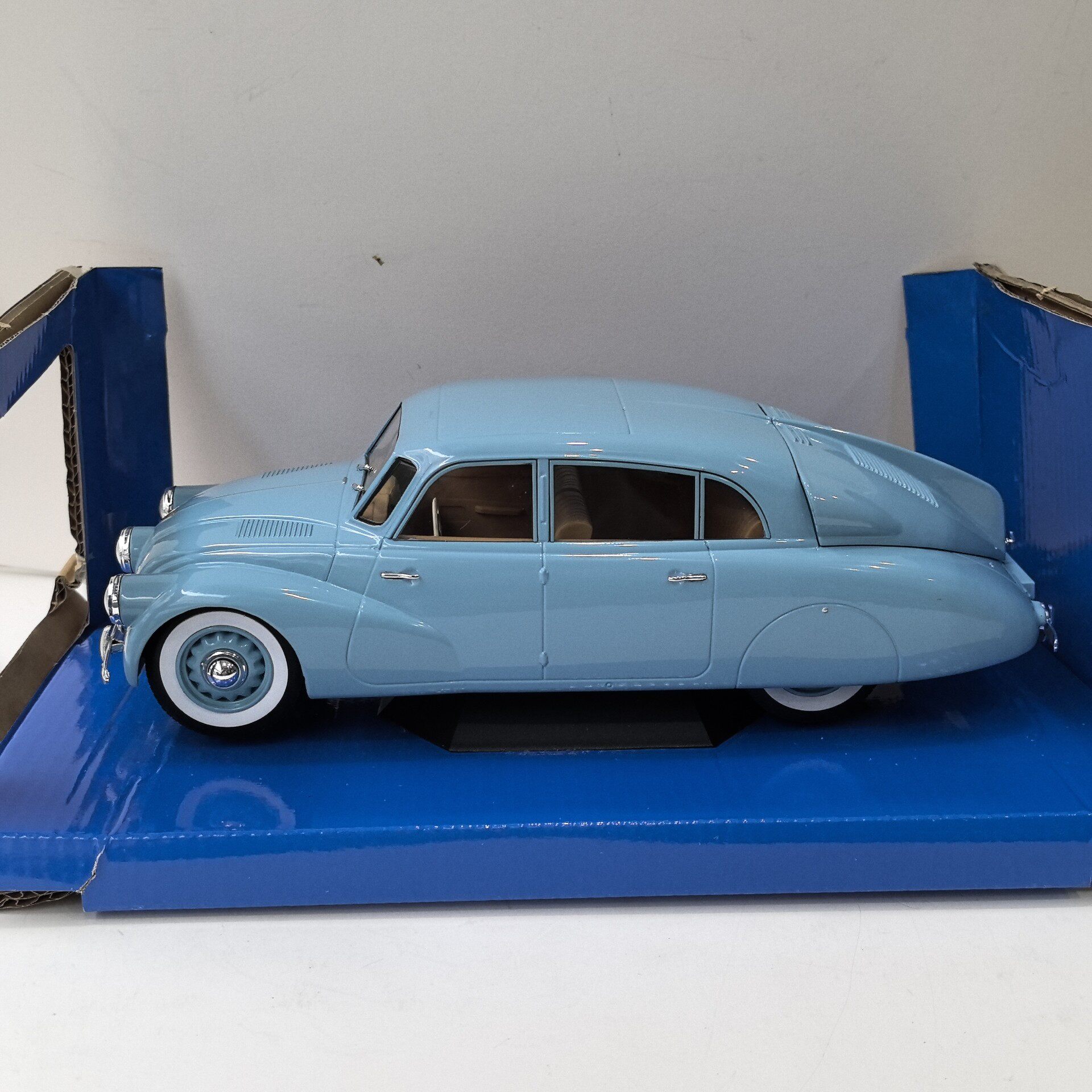 MCG Diecast 1/18 Schaal TATRA  - Vintage Collection recensie en prijs